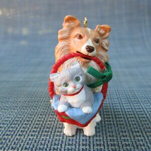 Vintage Collectible Hallmark Keepsake Tramp And Laddie Collin Designer Ornament